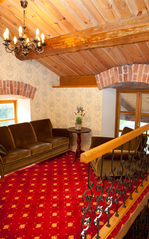 Linnumaja Guesthouse Uulu Zimmer foto